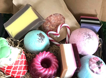 Christmas 10 Piece Soap Gift Hamper