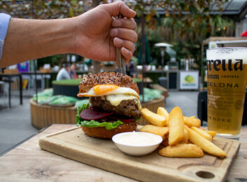 Burger & Beer Combo incl. Fries