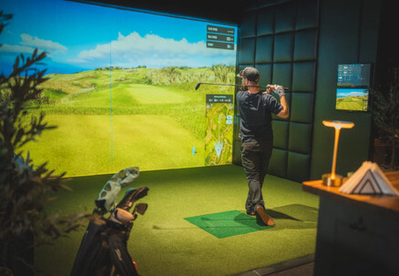 One-Hour Indoor Golf Bay Hire for up to Four People at The Clubhouse incl. Club Hire