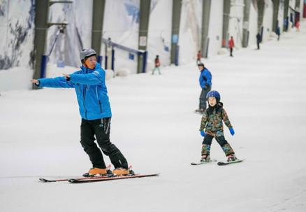 Learn to Ski or Snowboard with a Private Lesson Pack at Snowplanet