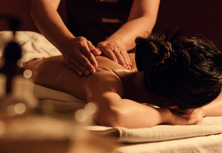 80-Minute Revitalizing Bliss Therapy incl. 40-Min HOY's Signature Massage & 40-Min Natural Facial