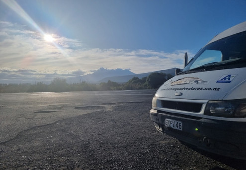 Tongariro Alpine Crossing 1-Way Shuttle from Ketetahi Road for One from Monday to Friday - Options for Saturday to Sunday and up to 21 People