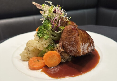 Dinner for Two People incl. Glass of Wine or Beer, & Valet Parking - Options for Two or Three Courses for up to Four People