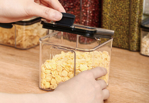 Airtight Pantry Storage Container - Available in Two Colours & Four Sizes