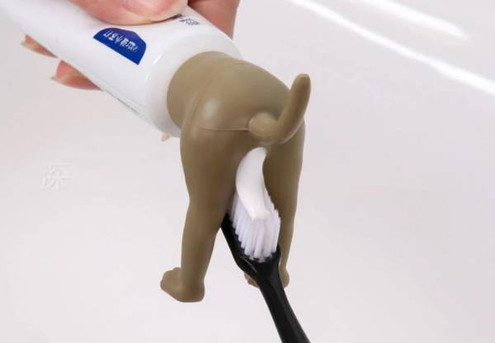 Three-Piece Pooping Dog Toothpaste Topper