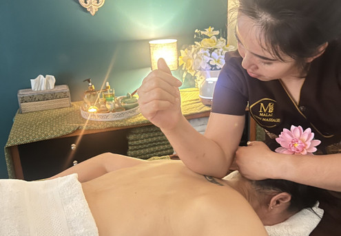 60-Minute Full Body Massage for Two People incl. Thai Herbal Balm