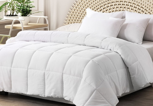 DreamZ Microfibre Quilt Doona Duvet - Two Sizes Available