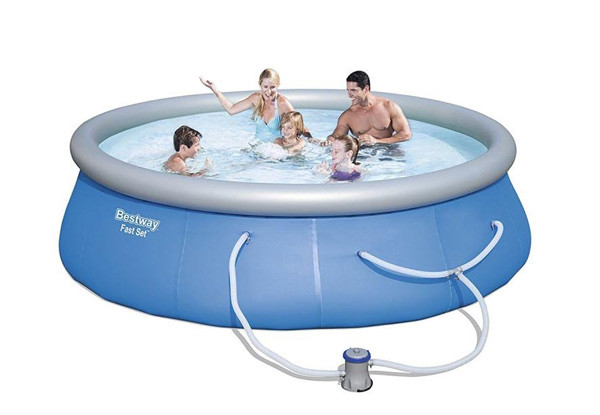 15 ft round swimming pool