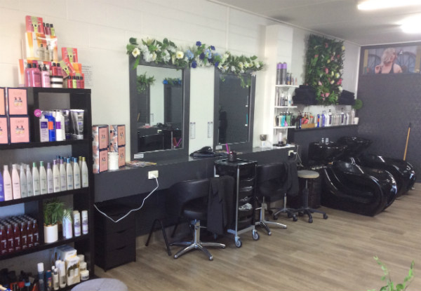 Deep Repair Conditioning Treatment, Style Cut & Blow Wave incl. a Curl or Straighten Finish & a $10 Return Voucher
