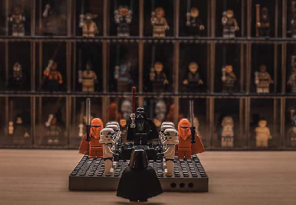 Five-Pack Minifigure Display Case