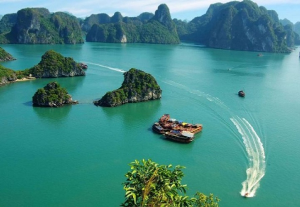 Per Person, Twin-Share 11-Day Vietnam Getaway Incl. Accommodation, Domestic Flights, Airport Transfers, & Breakfasts - Options for Three-Star or Four-Star Accommodation - Valid from 5th September 2024