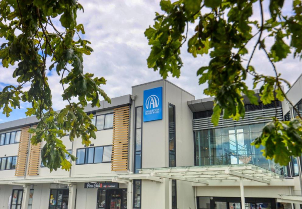 One-Night Auckland City Getaway for Two People Incl. Complimentary Upgrade to Deluxe Room, Late Check-Out & Carpark - Option for Two-Nights