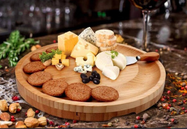 Yael Bamboo Cheese Board Incl. Knives