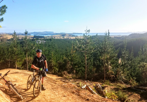 Half-Day Front Suspension Mountain Bike Hire for the Waitangi Mountain Bike Park for Two People incl. Helmet