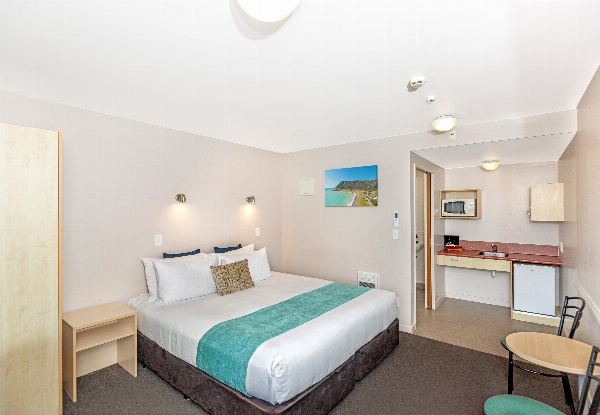 Weekend Stay in Gisborne for Two People in a Superior Studio incl. Continental Breakfast  & Late Check-Out