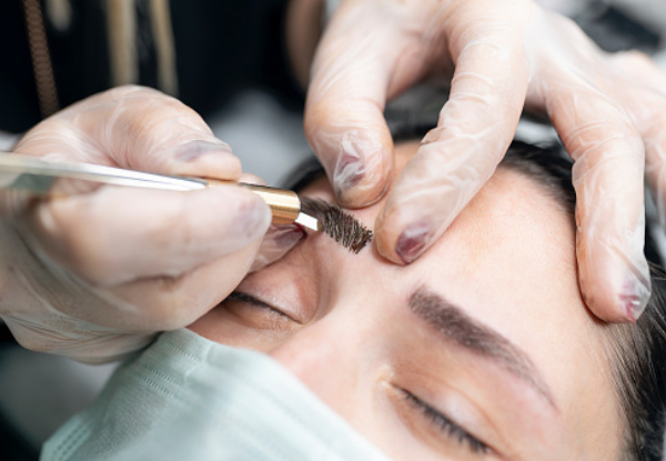 Eyebrow Cosmetic Tattooing Treatment