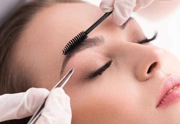 Relaxing Facial & Eye Trio Package for One incl. Lash Tint, Brow Tint & Brow Tidy