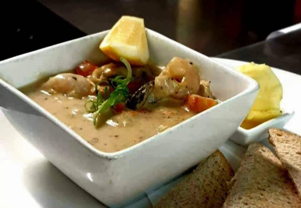 $80 Food & Beverage Voucher for the Gladstone Inn for Lunch or Dinner For Only $40 (SAVE 50%)