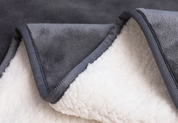 Water-Resistant Pet Couch Bed Blanket - Available in Three Colours & Two Sizes