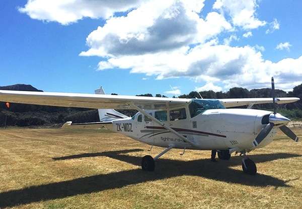 30-Minute Scenic Flight Around Auckland with Options for an Adult or Child