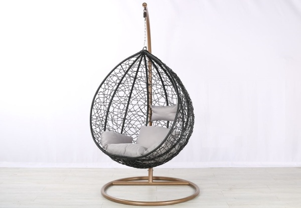 iFurniture Albury Outdoor Rattan Hanging Egg Chair