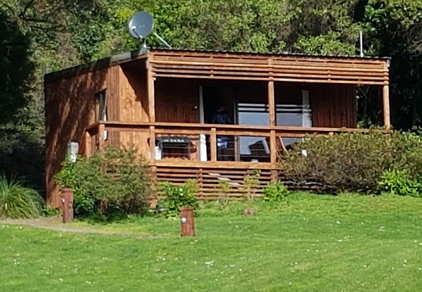 Two Nights for Two People in a Cottage at Mt Vernon Lodge - Option for up to Six People in a Chalet