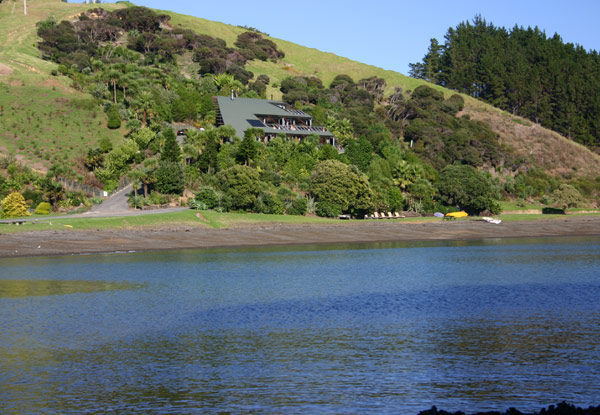 Two-Night Stay for Two in Stunning Waterfront Accommodation incl. Full Breakfasts, Chocolates, $30 Dinner Voucher & WiFi