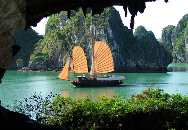 Per-Person Twin-Share 12-Day Tour of Vietnam & Cambodia incl. Transport, Accommodation, English Speaking Tour Guide & Overnight Halong Bay Cruise