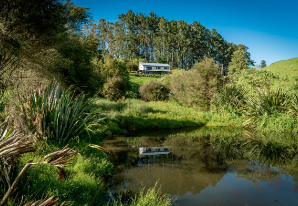 One-Night or Two-Night Stay in the Bay of Plenty Countryside - Option for Weekday or Weekend in a Queen or Super King Room