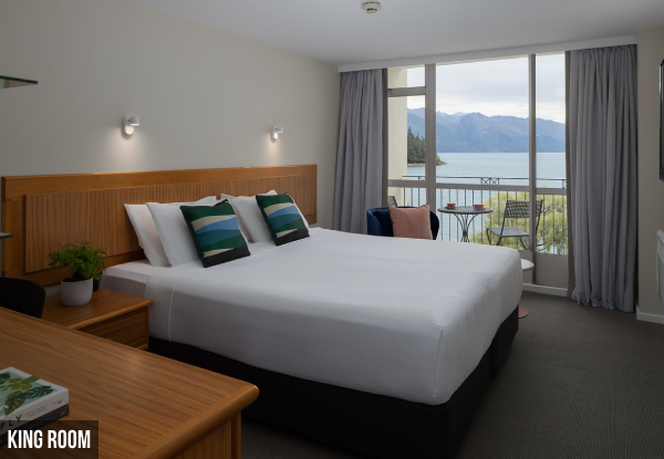 One-Night Central Queenstown Stay at Rydges Lakeland Resort for Two People in a Lake-View King or Twin-Room incl. Cooked Breakfast, 20% off F&B, Parking, WiFi & More - Options for Suite Room & for up to Three Nights