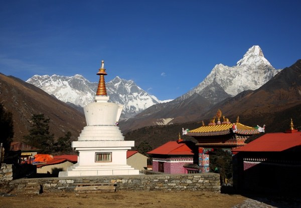 Per-Person, Twin-Share 16-Day Mt Everest Base Camp Trek incl. Meals, Porters, Transfers & Accommodation