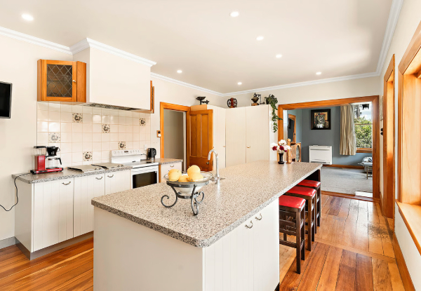 One-Night Stay at Te Rangi Lodge in the Wairarapa with Continental Breakfast & Three-Course Dinner - Options for Two People or Four People