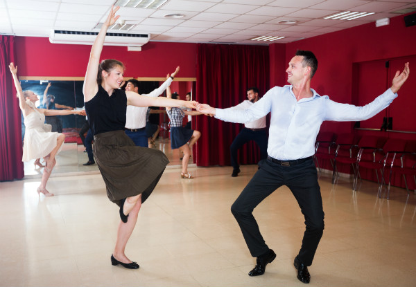 One Beginners Dance Class - Option for Couple's Beginner Dance Class Available