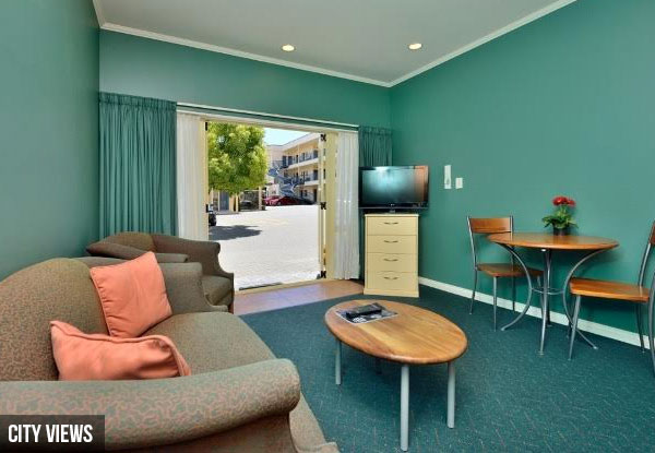 One-Night City View Studio Stay incl. Free Wifi & Late Check Out - Options for Seaview & Two Nights Available