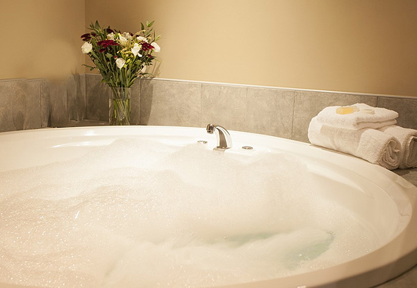 Exec Spa Studio for Two People for One Night incl. Cooked Breakfast - Option for Two Nights