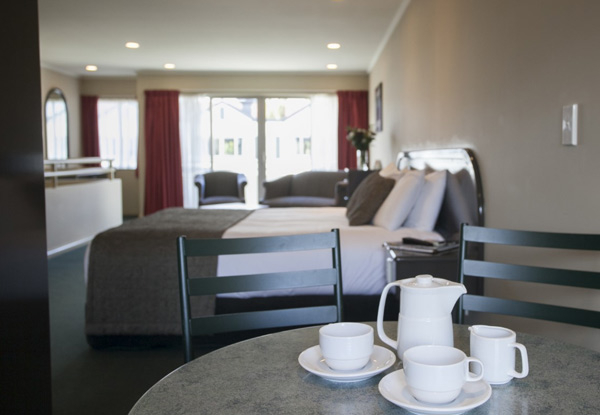 Exec Spa Studio for Two People for One Night incl. Cooked Breakfast - Option for Two Nights