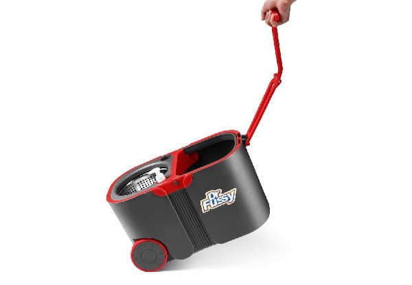 Rotating Mop & Bucket Set with Wheels & Four Microfibre Mop Heads