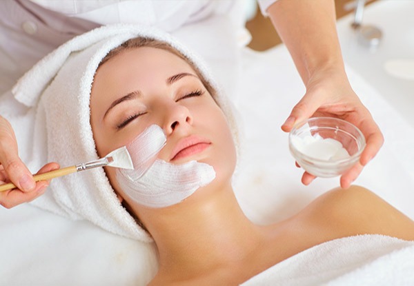 Sensory Pamper Package incl. Rejuvenating Facial, Relaxing Back Massage & an Aloe Vera Jelly Foot Soak