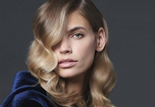 Hair Boutique Ultimate Colour Experience - L'Oréal Half Highlights, Semi-Permanent Colour, or Permanent Colour incl. Toner, Style Blow Wave & Finish