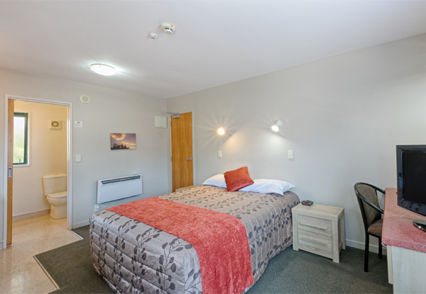 Two-Night Hanmer Springs Stay in a Standard or Twin Studio with Light Breakfast for Two People - Valid Sunday - Thursday Nights