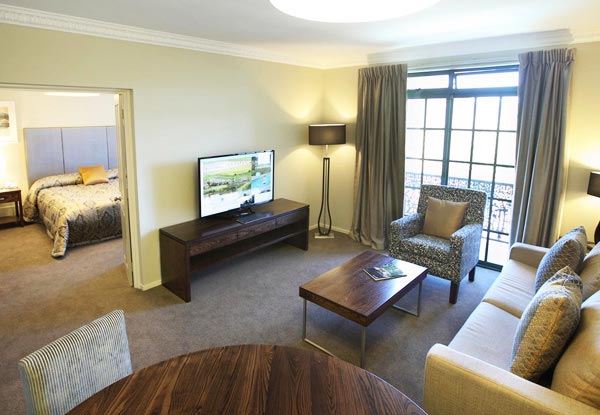 One-Night Rotorua Luxury 'Sweet Suite' Package for Two incl. Two-Course Dinner, Full Breakfast, Bottle of Bubbly & Late-Checkout