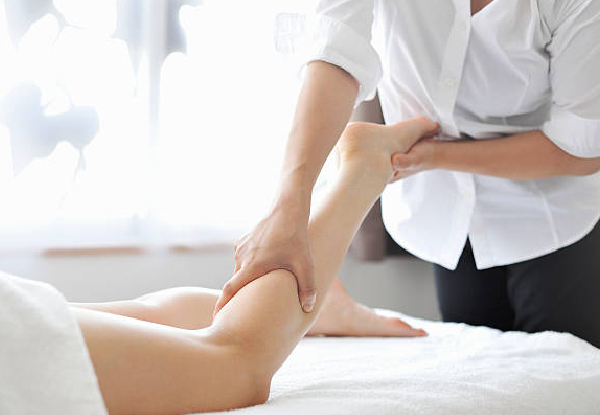 60-Minute Full-Body Oil Massage incl. Reflexology for One Person - Option for 90 Minutes