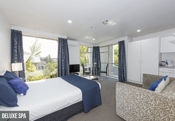 One Night Deluxe Studio Stay for Two at Carnmore Hotel Takapuna incl. WiFi, Parking, & Late Check-Out - Options for Two Nights & Deluxe Spa Studio or Stay for Three in Deluxe Trio