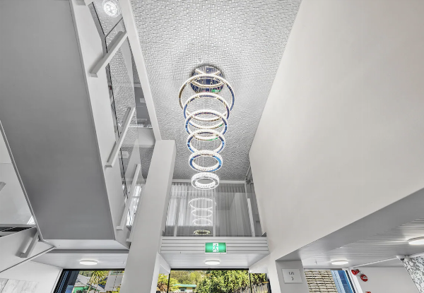 Rotorua Stay for Two People in a Studio Room at Imperial Hotel incl. Continental Breakfast, Early Check-In & Late Check-Out, Parking, Access to Pool, Gym, Spa Pool & Sauna - Option for One-Bedroom Apartment
