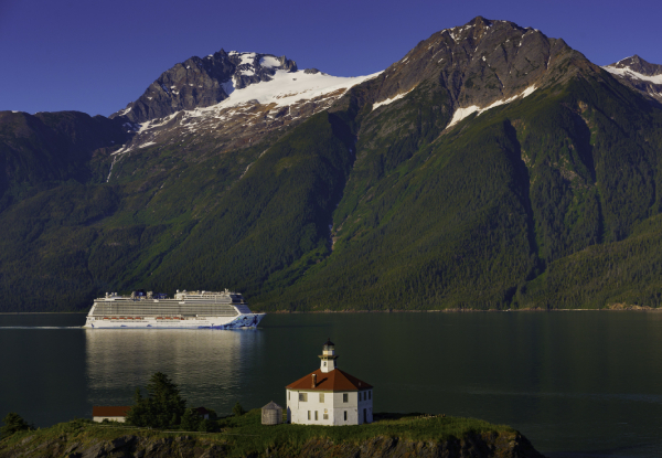 Per Person, Twin Share 7-Night Alaska Bliss Cruise incl. Beverage Package, Speciality Dining Package & Internet Package