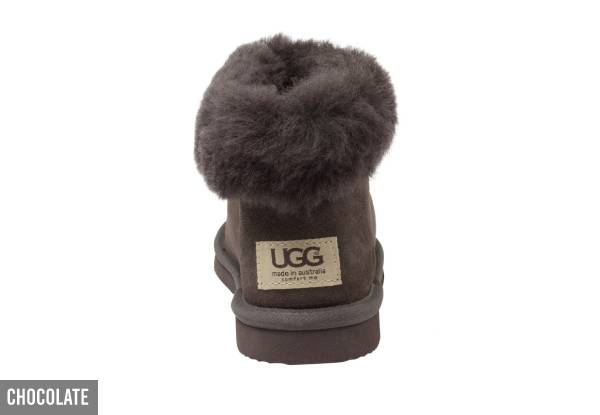 Comfort Me Unisex 'Numbat' Memory Foam Classic UGG Slippers incl. Complimentary UGG Protector - Three Colours & 10 Sizes Available