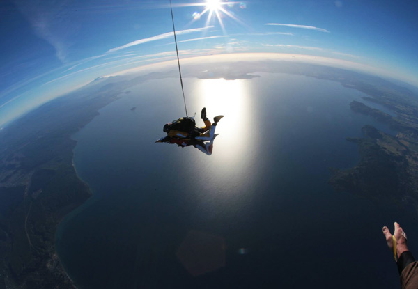 9000ft Tandem Skydive Package Overlooking Lake Taupo - Options for 12000ft, 15000ft or 18500ft & to incl. Voucher Towards a Camera Package or Exit Image