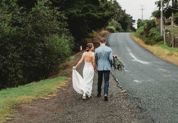 Wedding Flowers & Arrangements Package incl. Brides Bouquet & Grooms Buttonhole - Options for Bridal Party Bouquets, Groomsmen Buttonholes, Corsage, & Table Arrangements