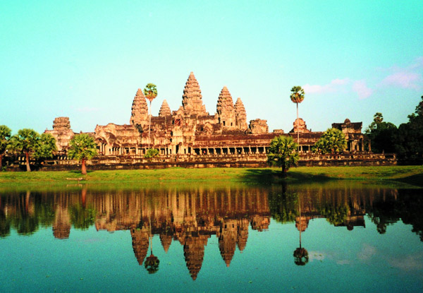 Per-Person, Twin-Share 16-Day Tour of Vietnam & Cambodia incl. Accommodation, Domestic Airfares, Meals & More