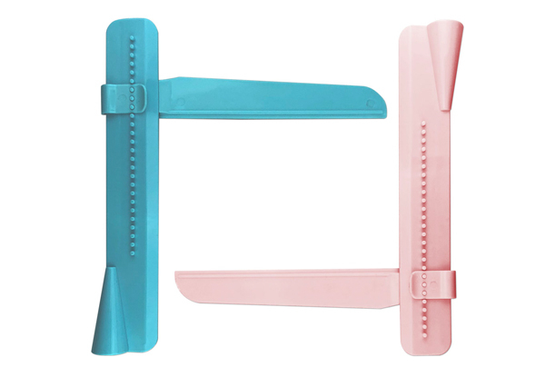 Two-Pack of Adjustable Icing Cake Spatula - Two Colours Available